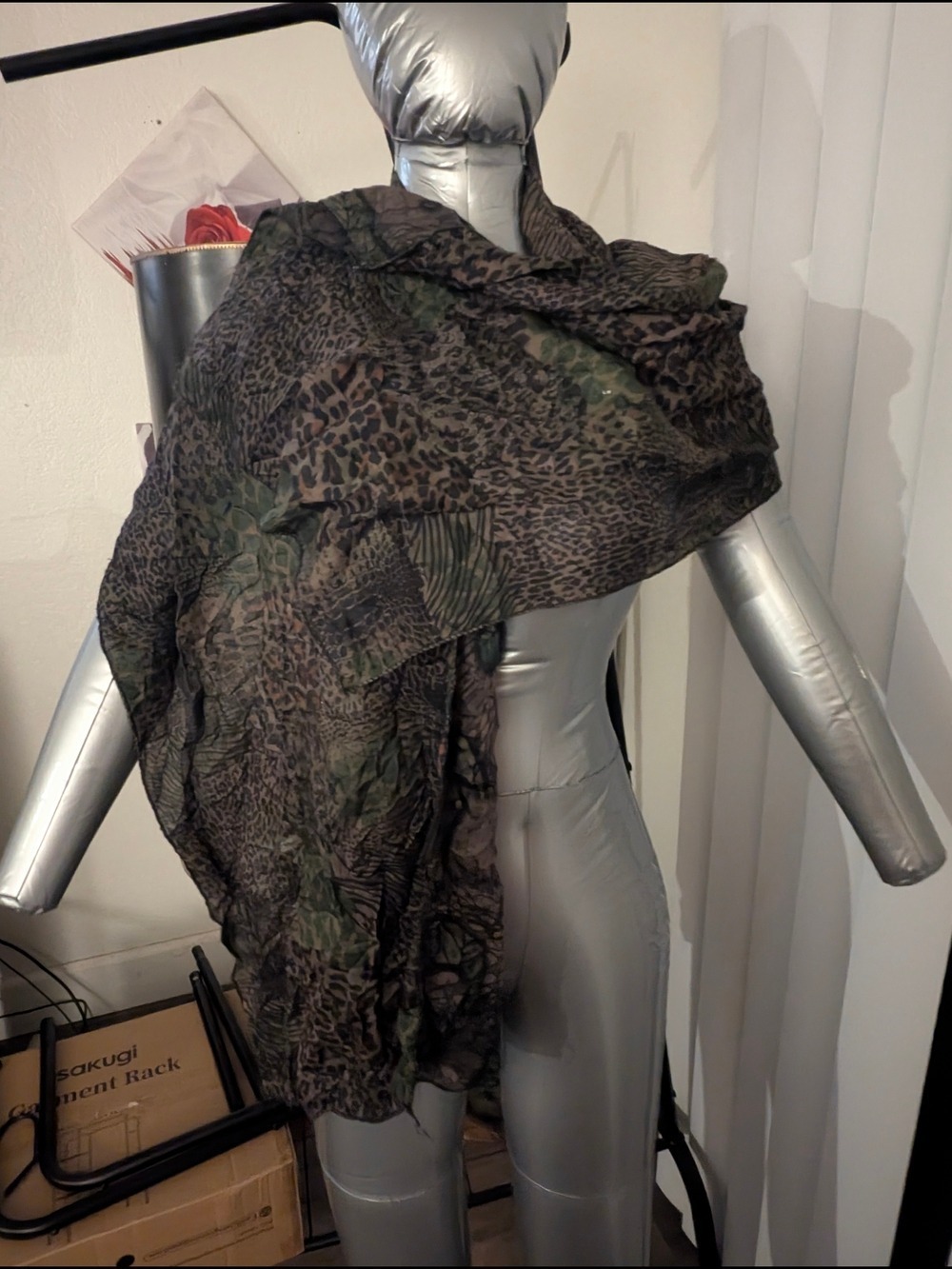 Scarves, Scarves, Scarves- 25 Scarves: Various Colors, Patterns - Mixed Textures - Picture 6 of 8